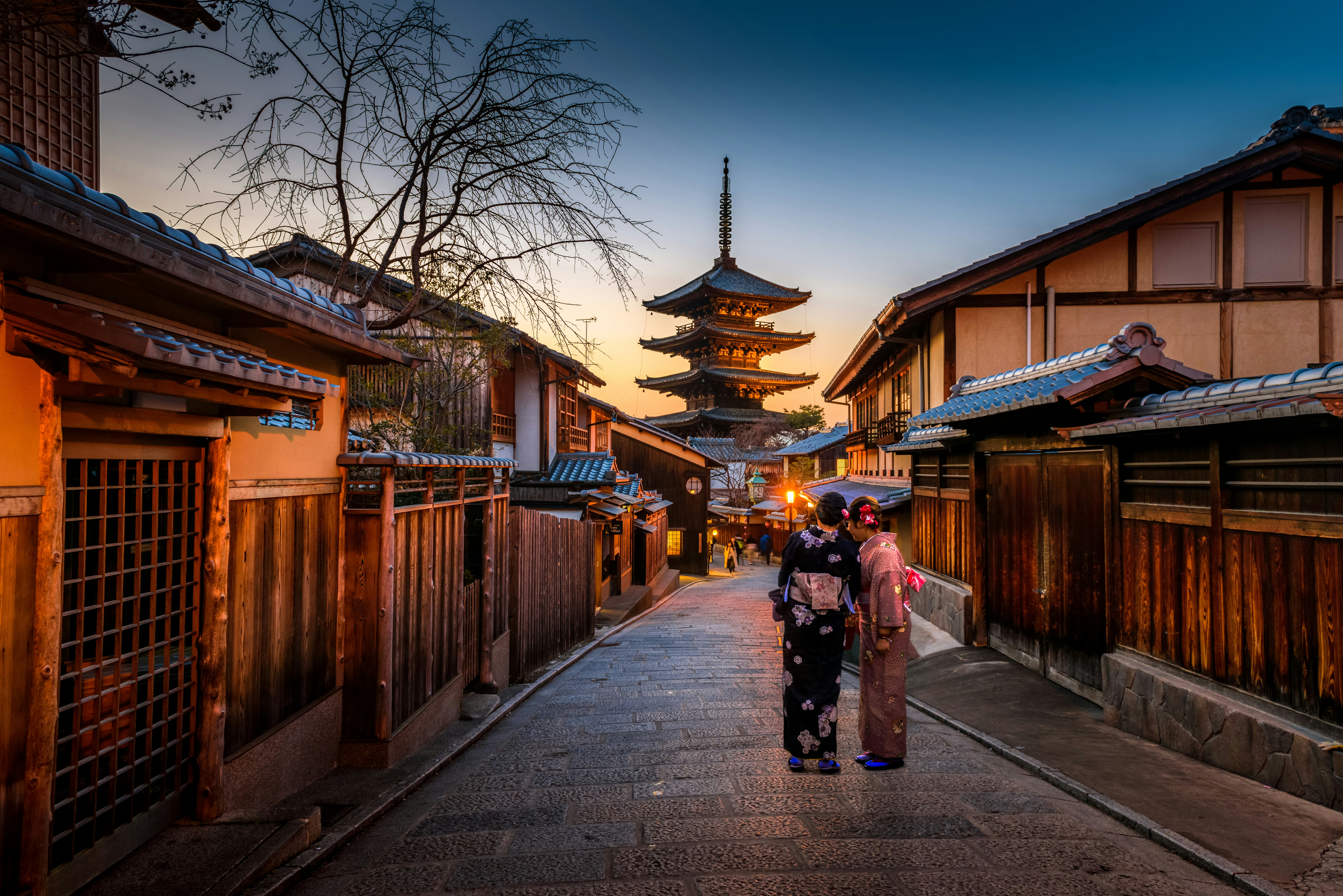 Golden Vacations India travel packages featuring unforgettable tours and cultural experiences across India, Nepal, Bhutan, and Japan.
